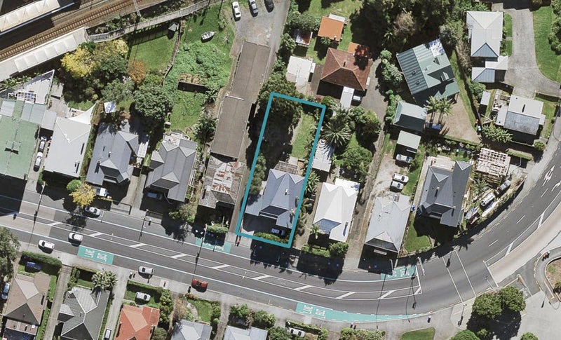 15 Sandringham Road, Mount Eden, Auckland - Carousel 1