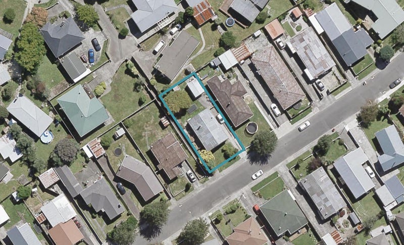 13 Oregon Drive, Maoribank, Upper Hutt - Carousel 1