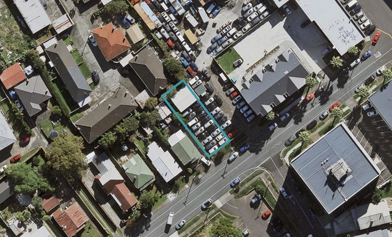31 Park Avenue, Otahuhu, Auckland - Carousel 1