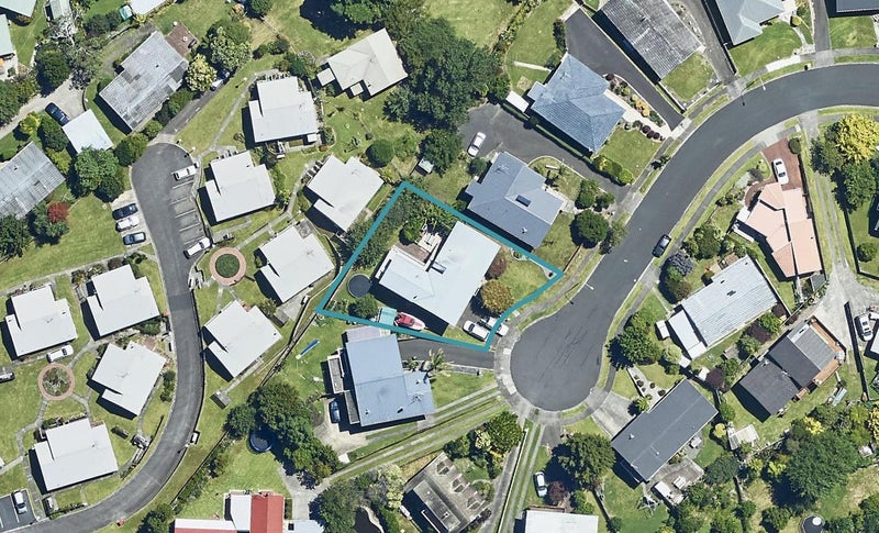 29 Grosmont Terrace, Brookfield, Tauranga - Carousel 1