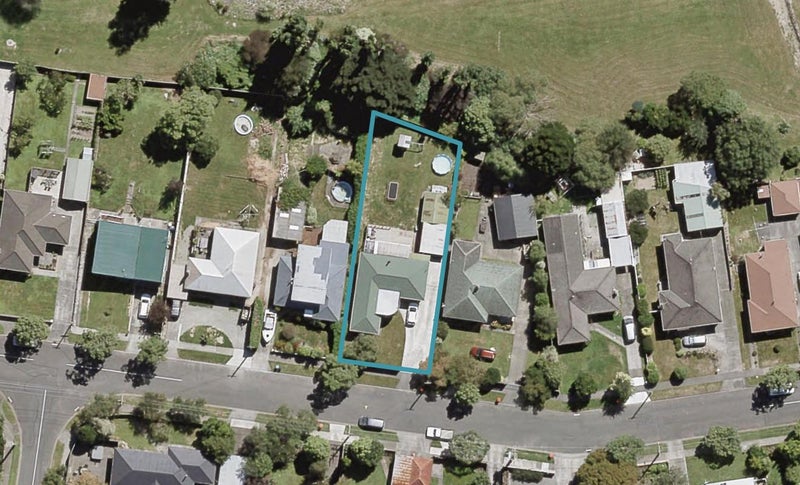 49 Hudson Avenue, Ebdentown, Upper Hutt - Carousel 1