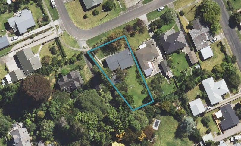 13 Kingsley Street, Whataupoko, Gisborne - Carousel 1