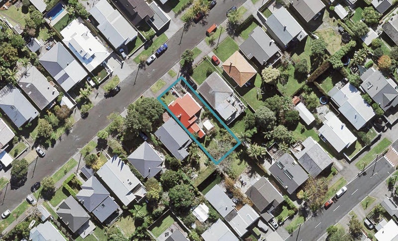 35 Chester Avenue, Westmere, Auckland - Carousel 1