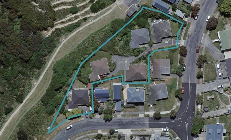 91 Kaikoura Street, Maupuia, Wellington - Carousel 1