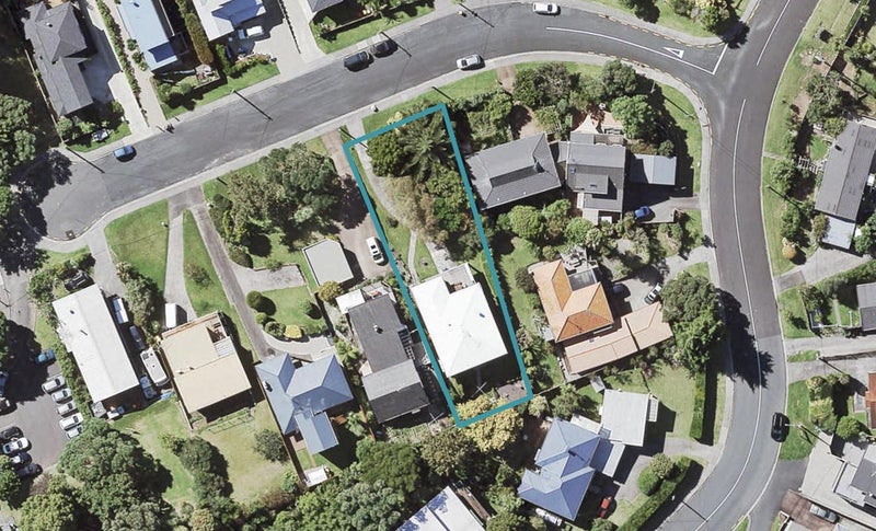 2 Agathis Avenue, Mairangi Bay, Auckland - Carousel 1
