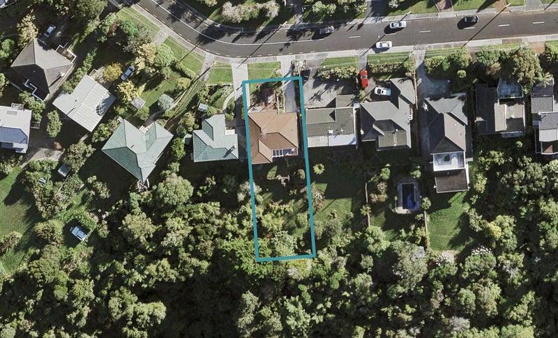 28 James Tyler Crescent, Lynfield, Auckland - Carousel 1