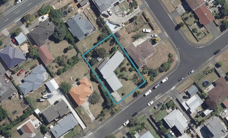36 Windsor Road, Maeroa, Hamilton - Carousel 1