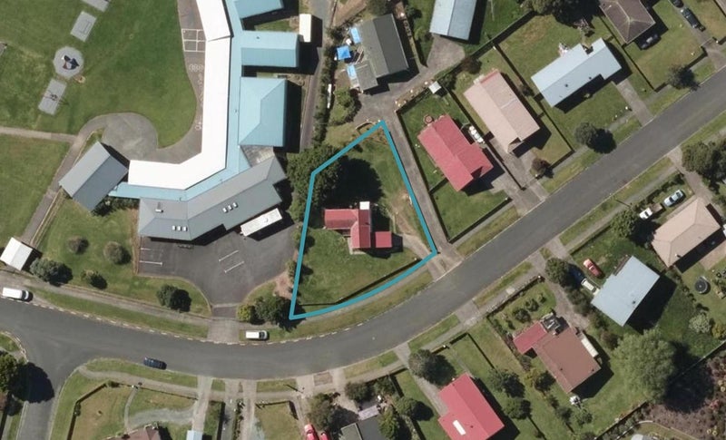 15 Thomas Street, Tikipunga, Whangarei - Carousel 1