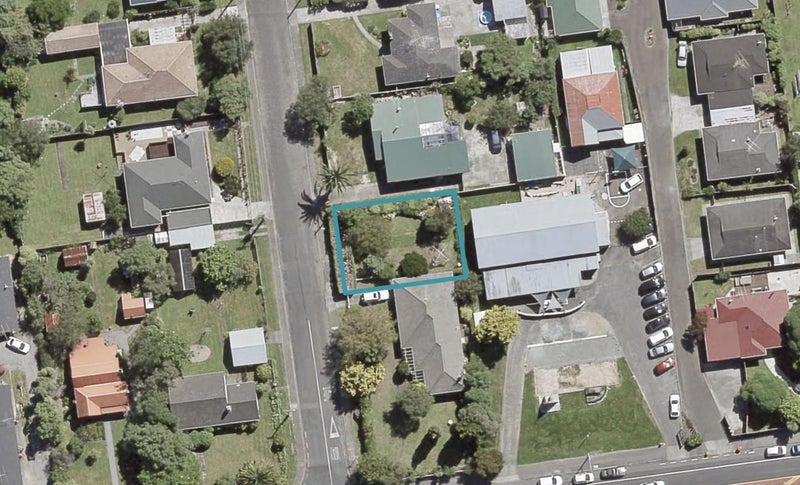 2C Golders Road, Elderslea, Upper Hutt - Carousel 1