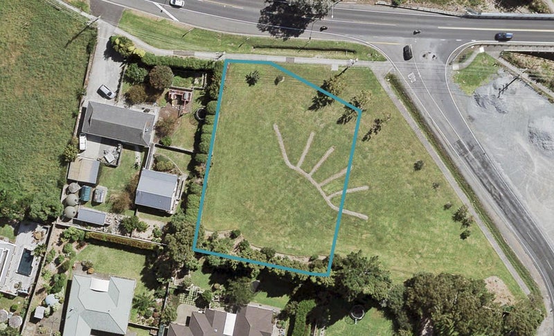 393 Main Road, Huapai, Kumeū - Carousel 1