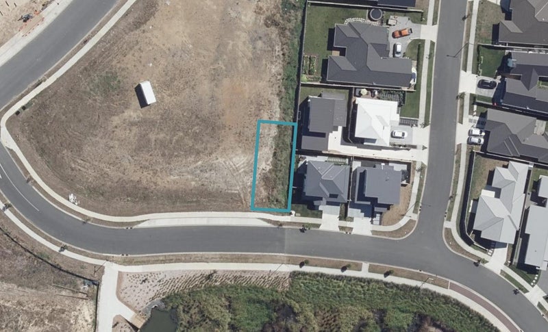 30 McCorquindale Drive, Flagstaff, Hamilton - Carousel 1