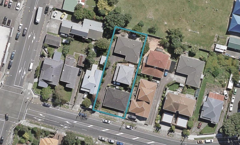 1/43 Kings Crescent, Hutt Central, Lower Hutt - Carousel 1