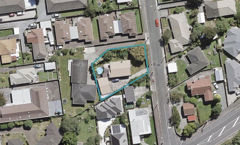 1 Ebdentown Street, Ebdentown, Upper Hutt - Carousel 1