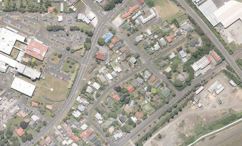 27 Mason Terrace, Gonville, Whanganui - Carousel 1