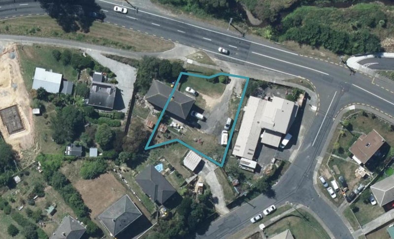 64 Champion Street, Ranui, Porirua - Carousel 1