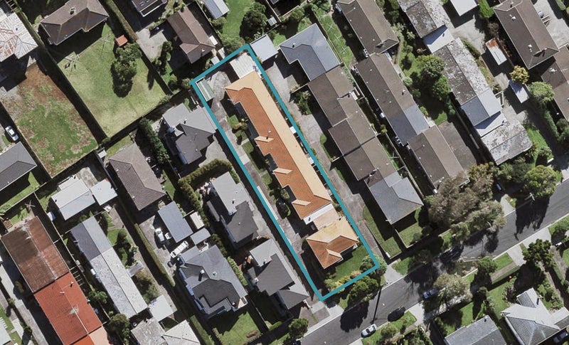 1/38 Turama Road, Royal Oak, Auckland - Carousel 1