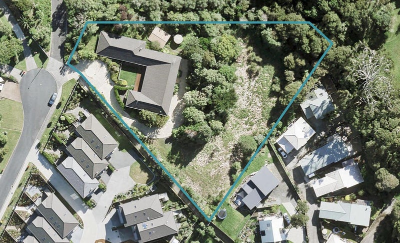11 Melia Place, Stanmore Bay, Whangaparaoa - Carousel 1