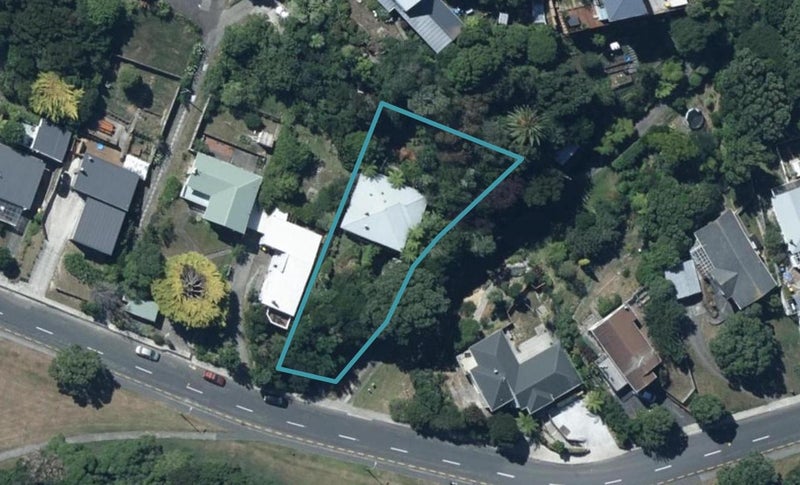 35 Acheron Road, Paremata, Porirua - Carousel 1