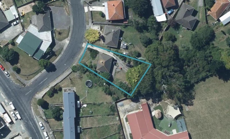 101 Hereford Street, Cannons Creek, Porirua - Carousel 1