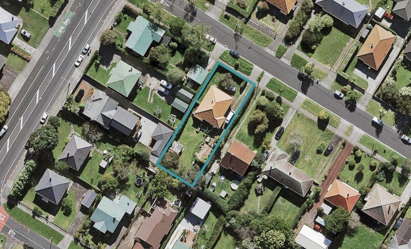 1 Parry Street, Sandringham, Auckland - Carousel 1
