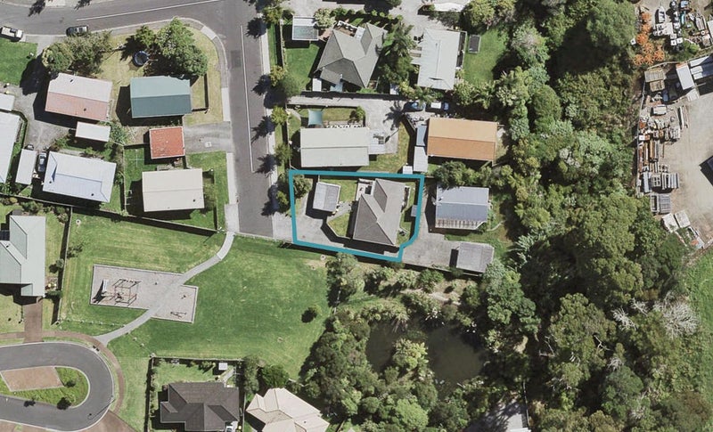 48 Riserra Drive, Ranui, Auckland - Carousel 1