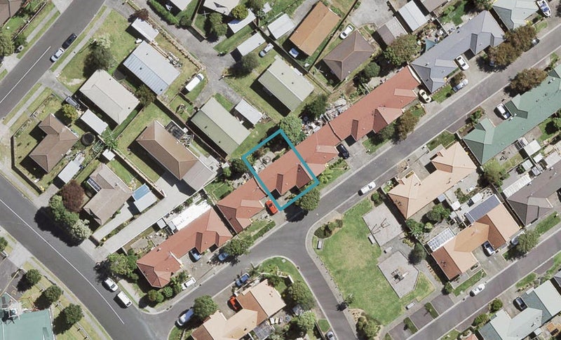 8 Dunbarton Drive, Ranui, Auckland - Carousel 1