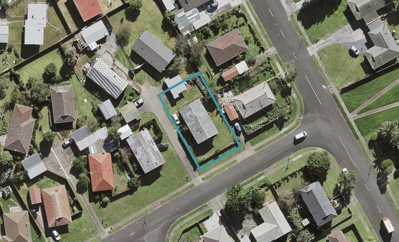 84 Cottingham Crescent, Mangere East, Auckland - Carousel 1