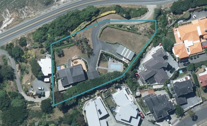 374 Paremata Road, Whitby, Porirua - Carousel 1