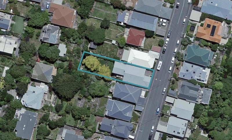 32 Overtoun Terrace, Hataitai, Wellington - Carousel 1