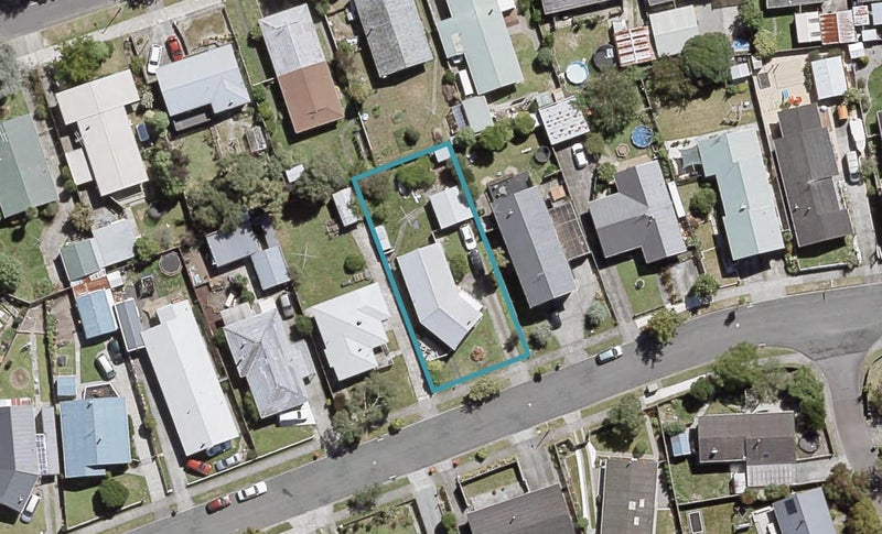 17 Kentucky Street, Totara Park, Upper Hutt - Carousel 1