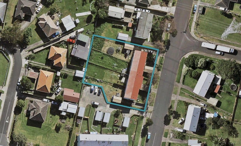 6 Gilbert Road, Ōtara, Auckland - Carousel 1