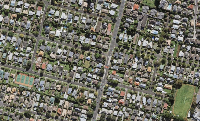 2B Hollywood Avenue, Royal Oak, Auckland - Carousel 1