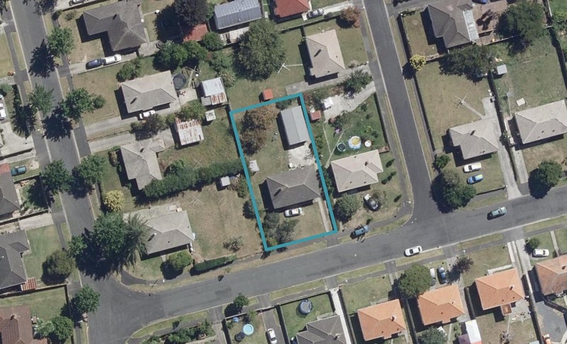 5 Douglas Crescent, Fairfield, Hamilton - Carousel 1