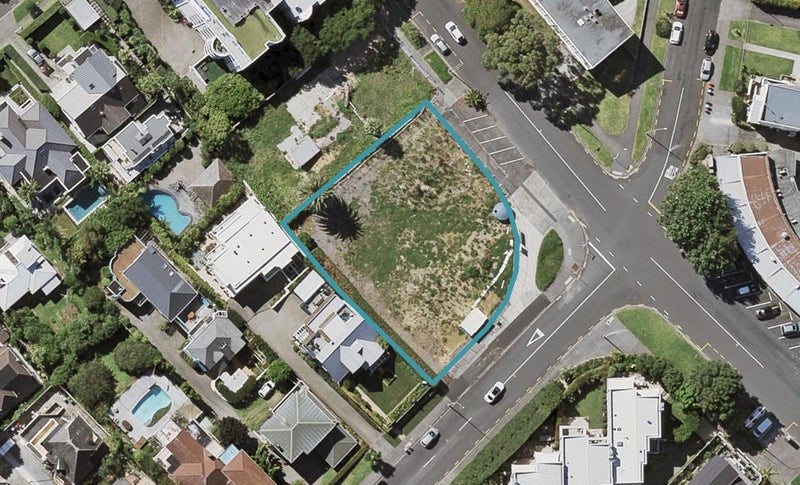 13/35 Coates Avenue, Orakei, Auckland - Carousel 1
