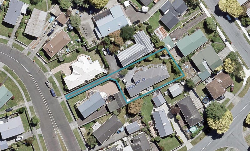 16A Turon Crescent, Totara Park, Upper Hutt - Carousel 1