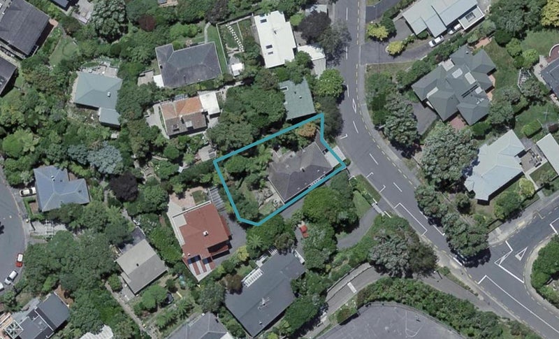 44 Nicholson Road, Khandallah, Wellington - Carousel 1