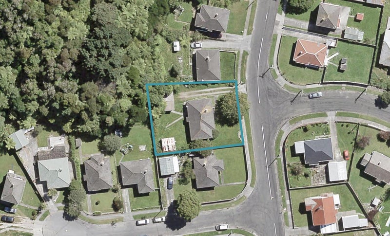 97 Judd Crescent, Naenae, Lower Hutt - Carousel 1