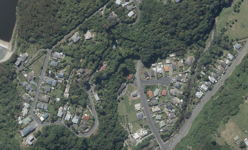 1 Clarewood Avenue, Glenleith, Dunedin - Carousel 1