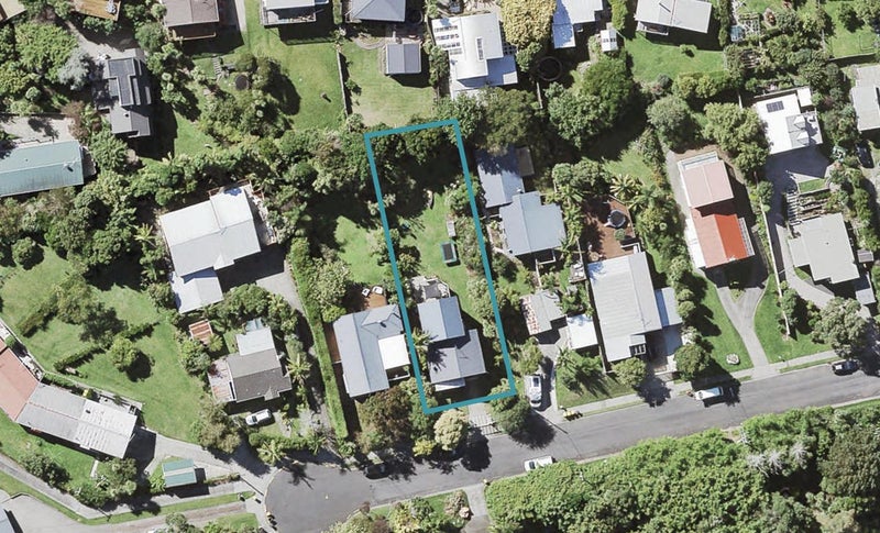 13 Montana Avenue, Murrays Bay, Auckland - Carousel 1