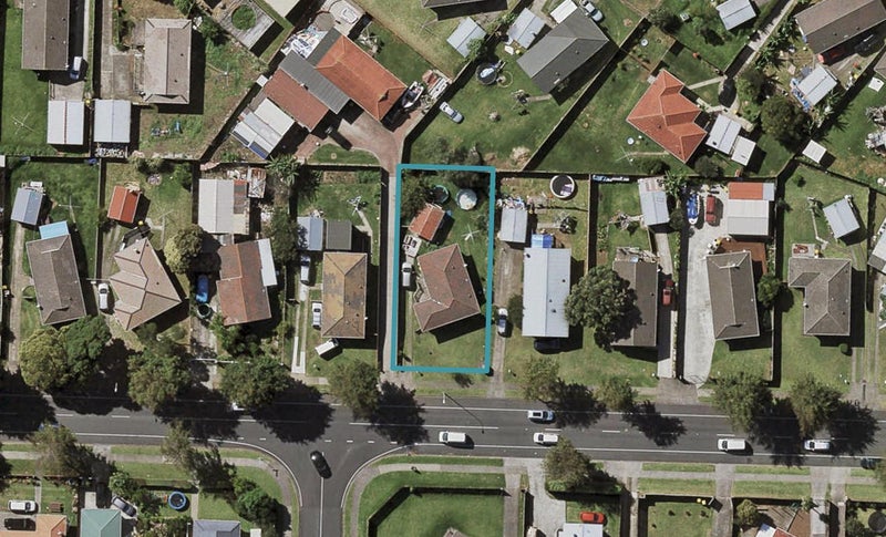96 Flat Bush Road, Clover Park, Auckland - Carousel 1