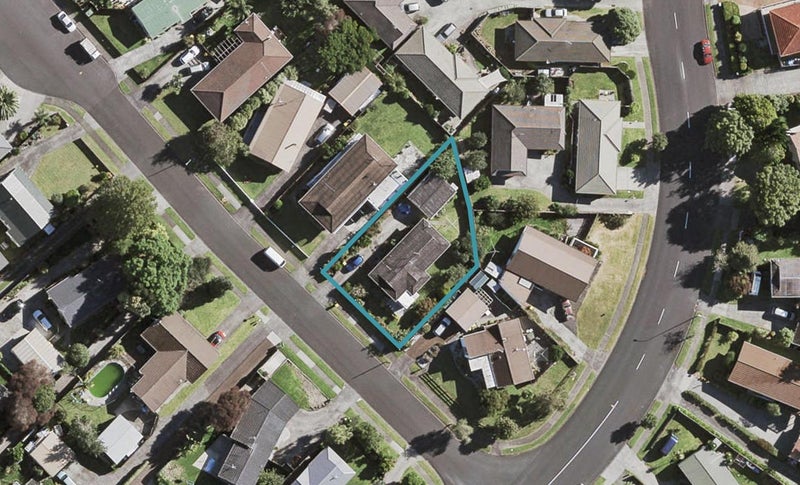 3 Oakmont Place, Wattle Downs, Auckland - Carousel 1