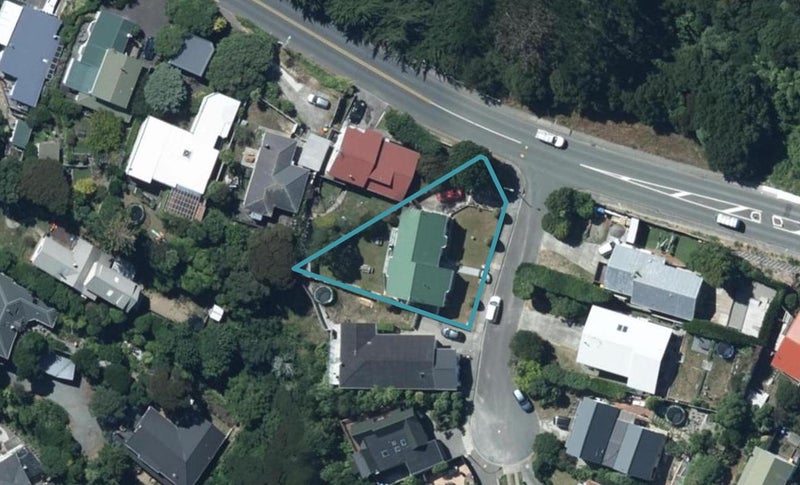 2 Arapawa Place, Plimmerton, Porirua - Carousel 1