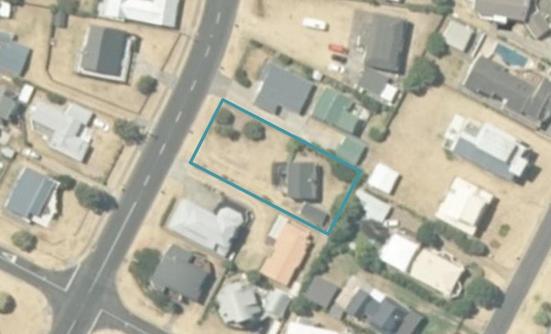 404 Rangi Avenue, Whangamata - Carousel 1