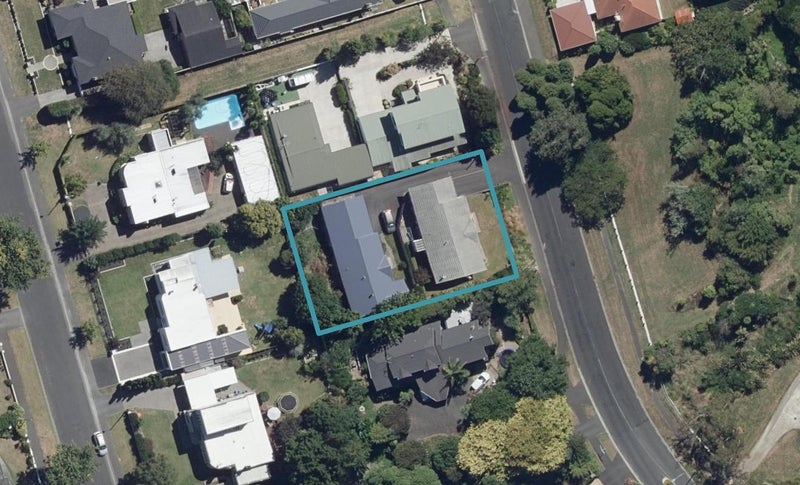 24A Ranfurly Avenue, Fairfield, Hamilton - Carousel 1