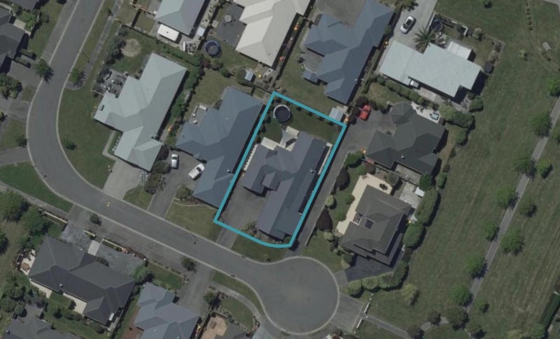 9 Marguerite Place, Aidanfield, Christchurch - Carousel 1