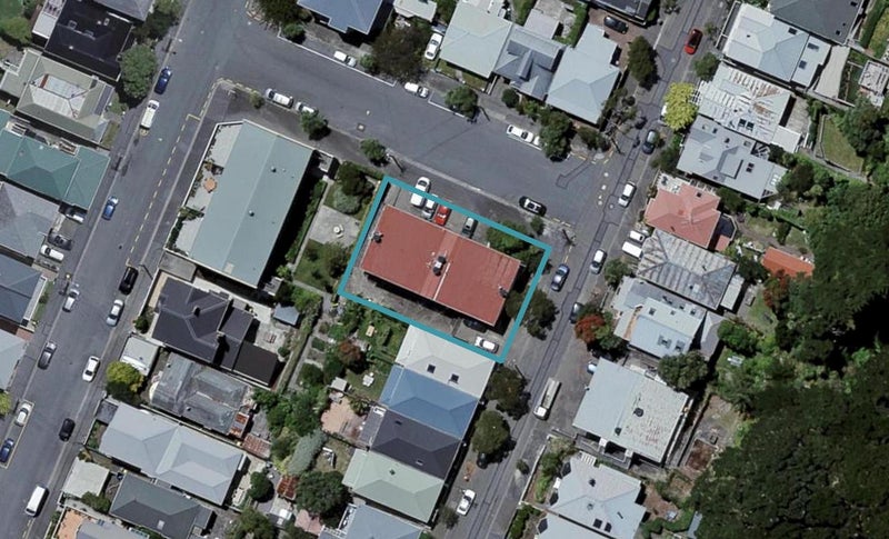 8/4 Derby Street, Mount Victoria, Wellington - Carousel 1
