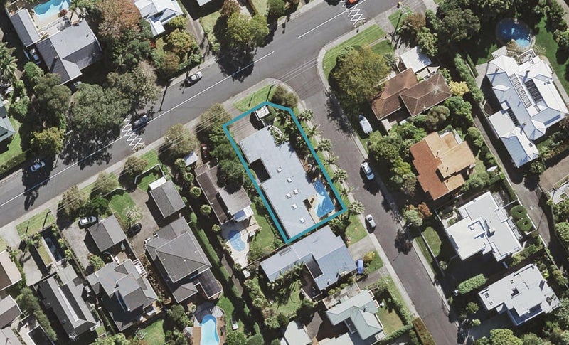 23 Maritime Terrace, Birkenhead, Auckland - Carousel 1