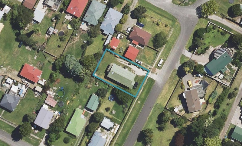 21 Montrose Street, Kaiti, Gisborne - Carousel 1
