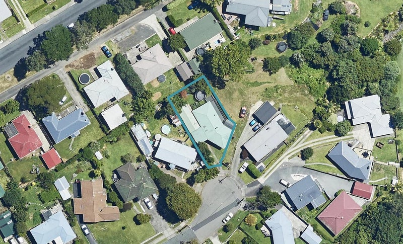 19 Sharyn Place, Brookfield, Tauranga - Carousel 1