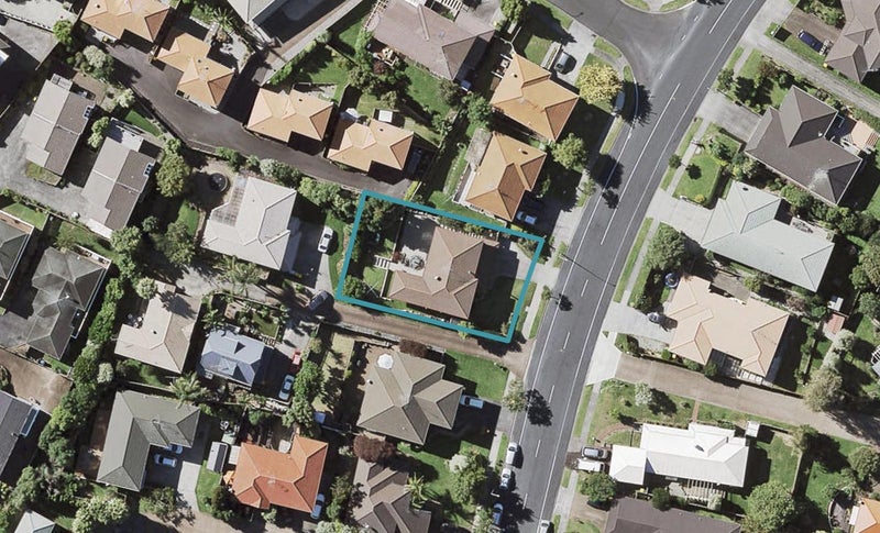 78 Gosford Drive, Botany Downs, Auckland - Carousel 1